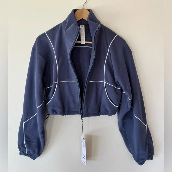NWT ALO Yoga Polar Fleece Game Time Full-Zip Jacket Size XS Cropped Blue/White - Picture 8 of 12